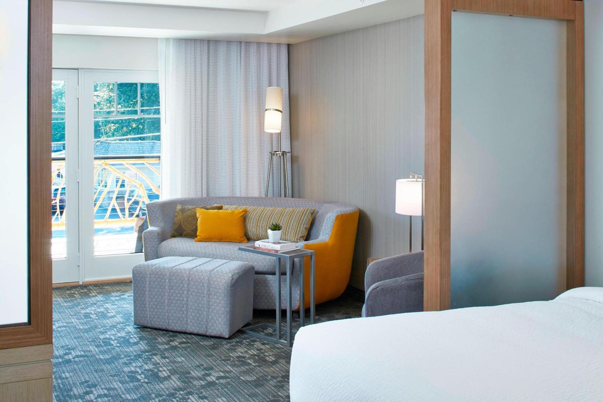 Courtyard By Marriott Lake George Exterior photo