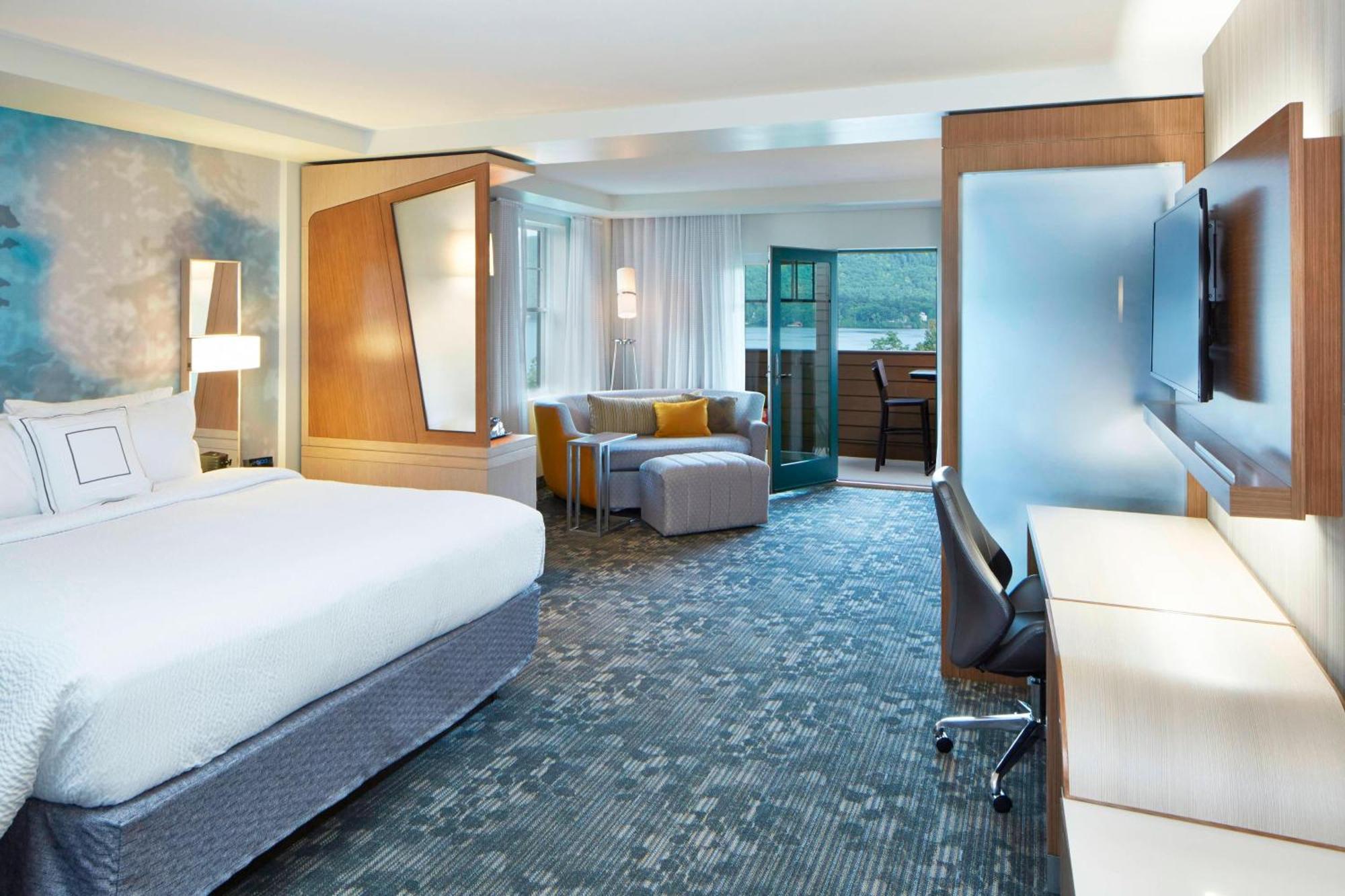 Courtyard By Marriott Lake George Exterior photo